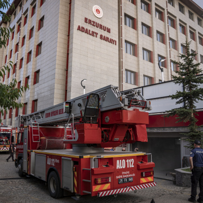 Adliye arşivindeki yangın söndürüldü