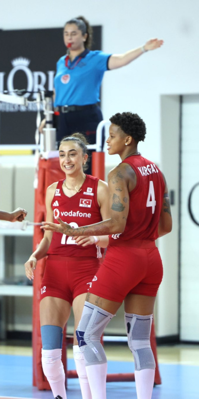 Filenin Sultanları Fransa'yı devirdi!