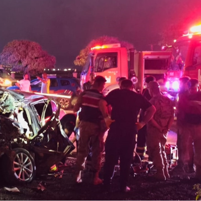 Kamyona çarpan otomobilde can kaybı
