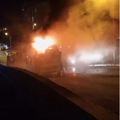 Kartal'da minibüs yangını