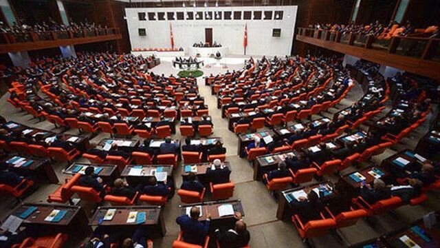 Kendi barışına ateş etmek
