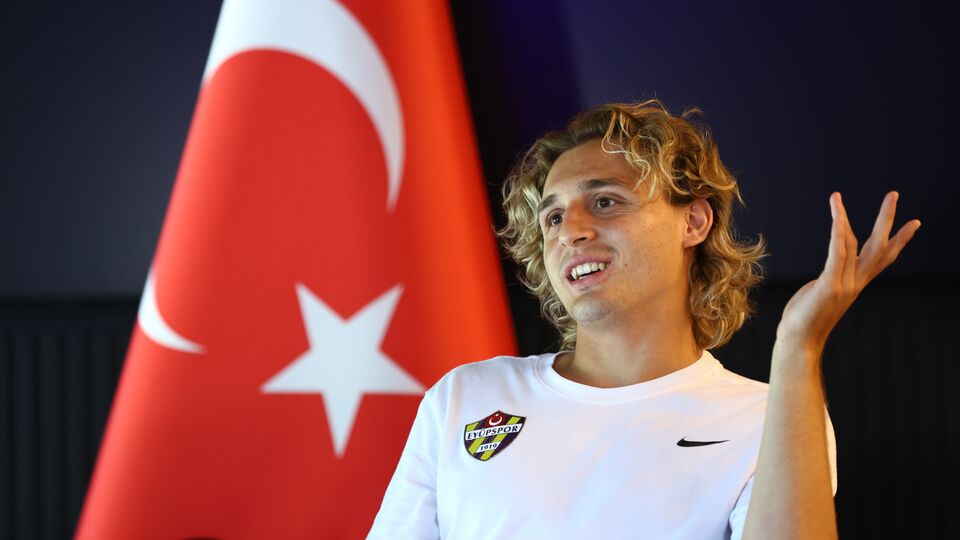 Hamza Akman'dan flaş G.Saray açıklaması!
