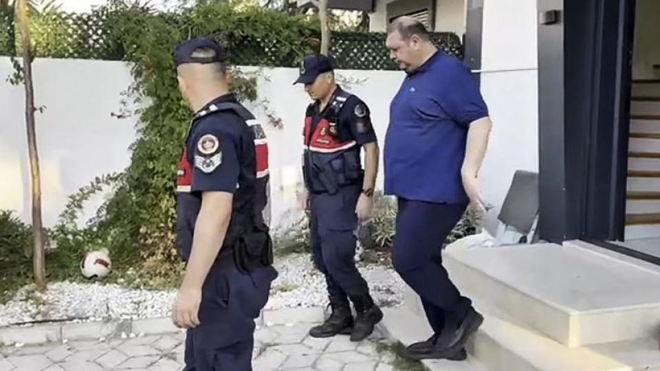 Menderes Belediye Başkanı için ihraç talebi