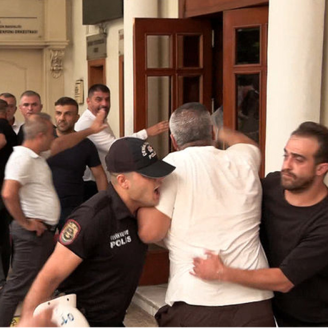 Adana'da servisçilere biber gazlı müdahale