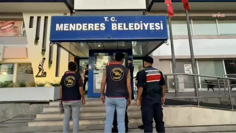 Menderes Belediye Başkanı tutuklandı