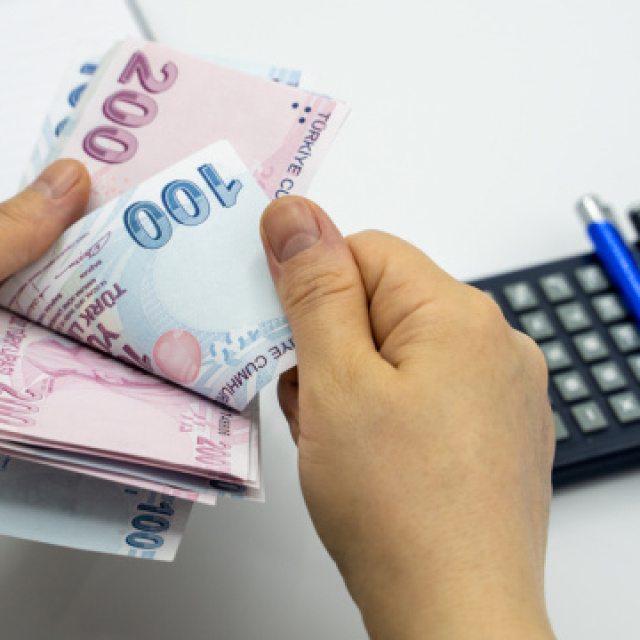 Emekli işçiye rapor parası var mı?