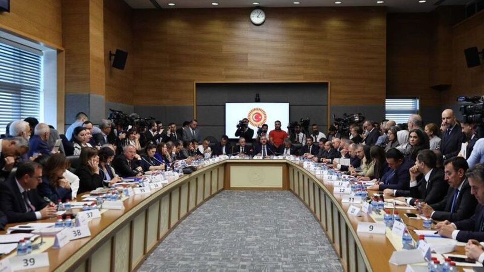 "Çerçeve yasa" görüşmeleri tamamlandı