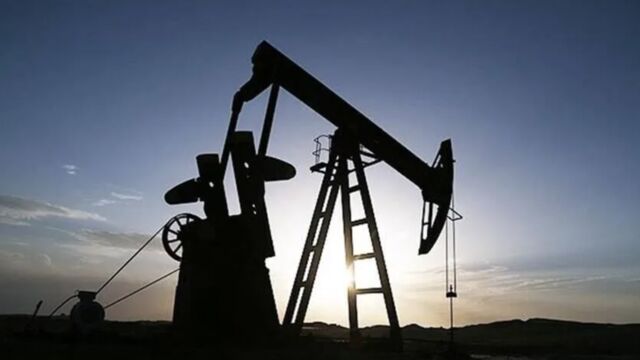 ABD'nin stratejik petrol rezervleri 43 yılın en düşük seviyesinde