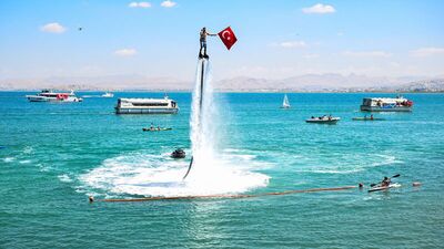 "12. Van Denizi Su Sporları Festivali" başladı