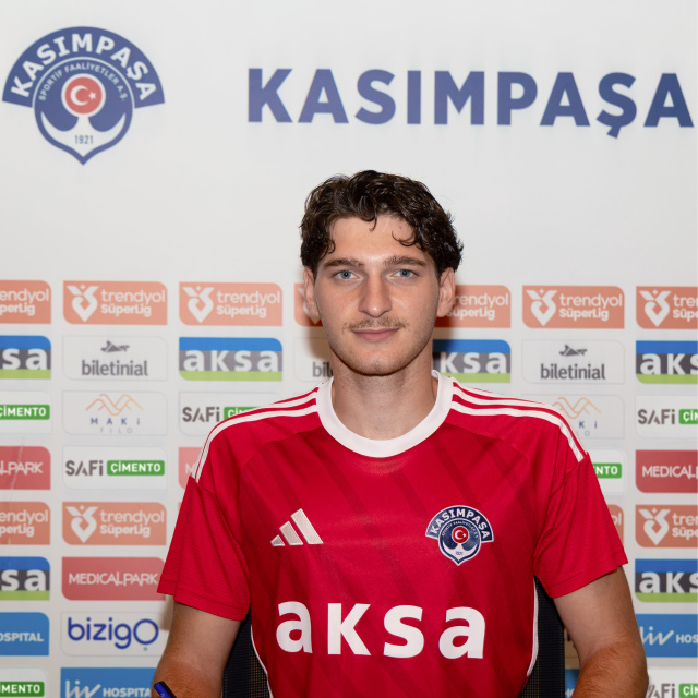Kasımpaşa, genç oyuncuyu açıkladı!
