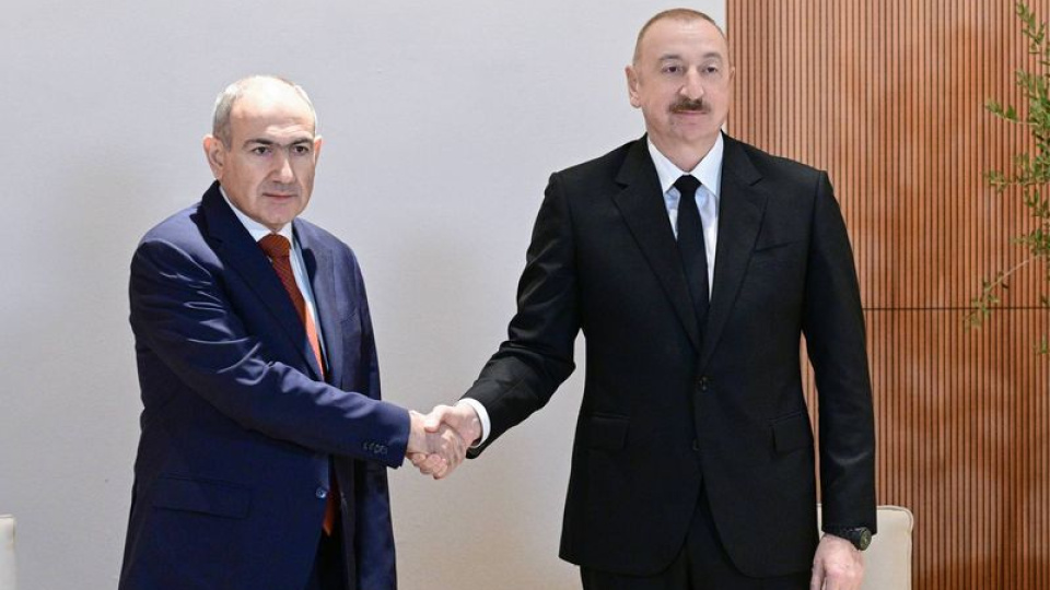 Aliyev, Paşinyan'la görüştü