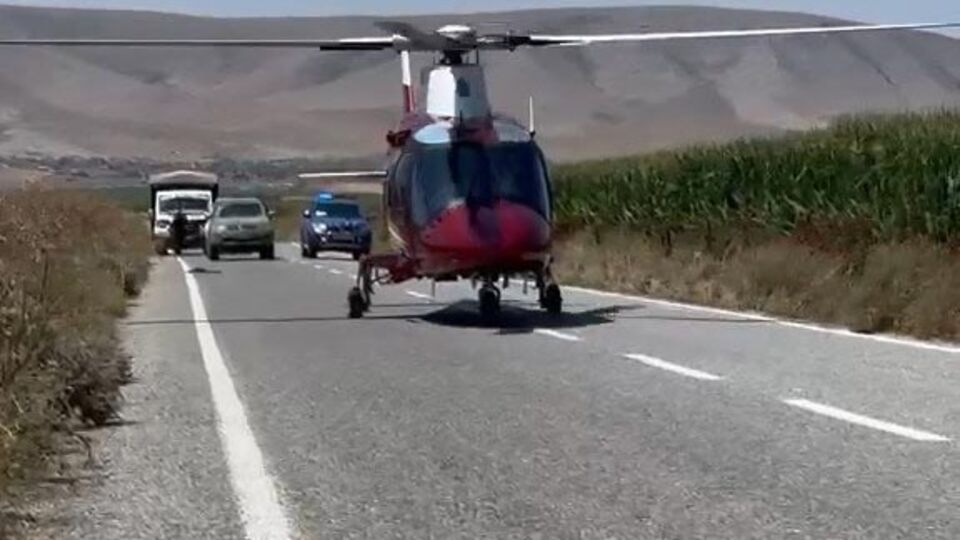 Araçta dehşet! Helikopterle hastaneye yetiştirildi