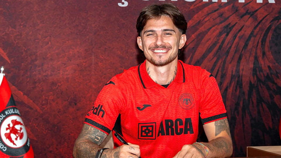 Çorum FK, Berat Özdemir'i kadrosuna kattı!