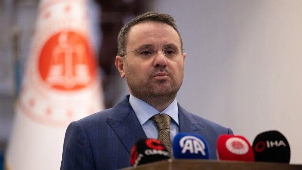 Bakan Gürlek'ten 52 orman yangınına ilişkin açıklama