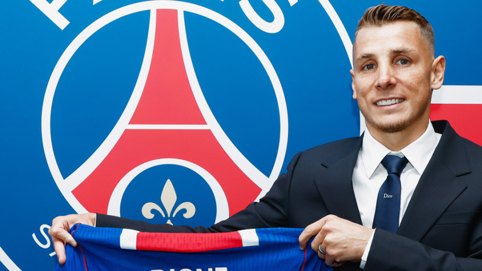 Lucas Digne yeniden PSG'de!