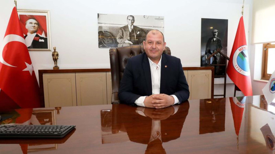 İlkay Çiçek CHP'den istifa etti