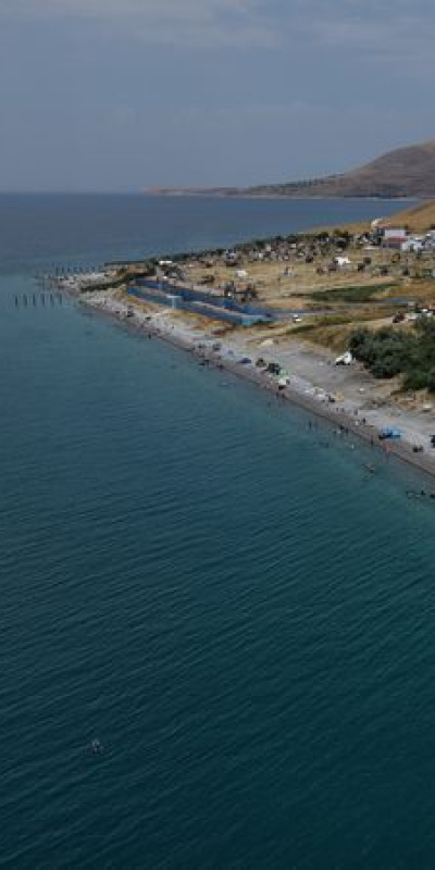 Denize kıyısı olmayan kentin mavi bayraklı plajı
