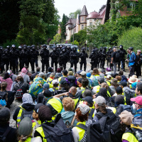 Almanya'da AfD protestosu