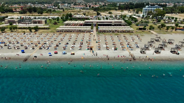 Ücretsiz halk plajlarına üç milyona yakın ziyaretçi