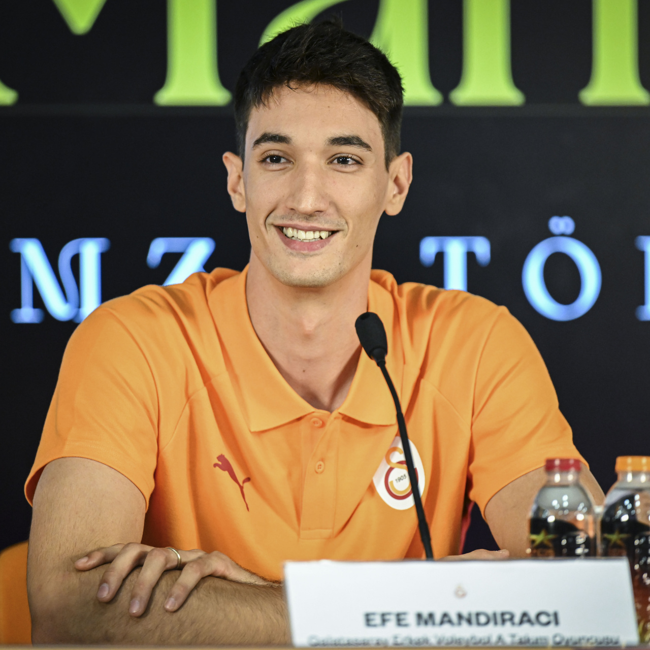 Efe Mandıracı resmen Galatasaray'da!