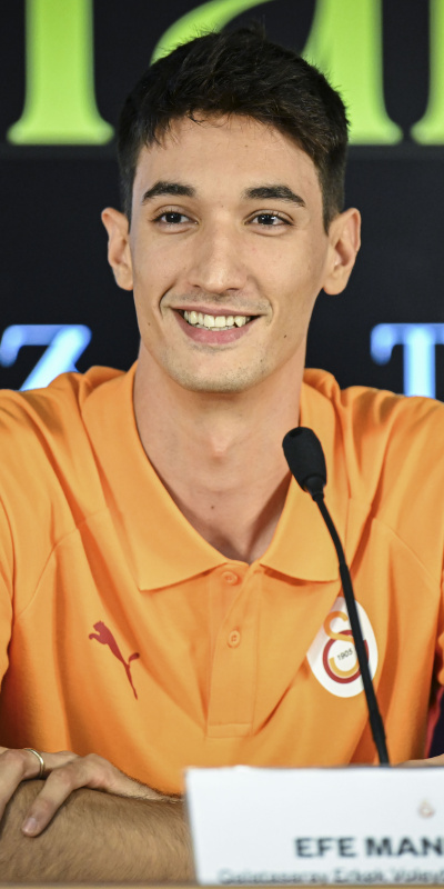 Efe Mandıracı resmen Galatasaray'da!