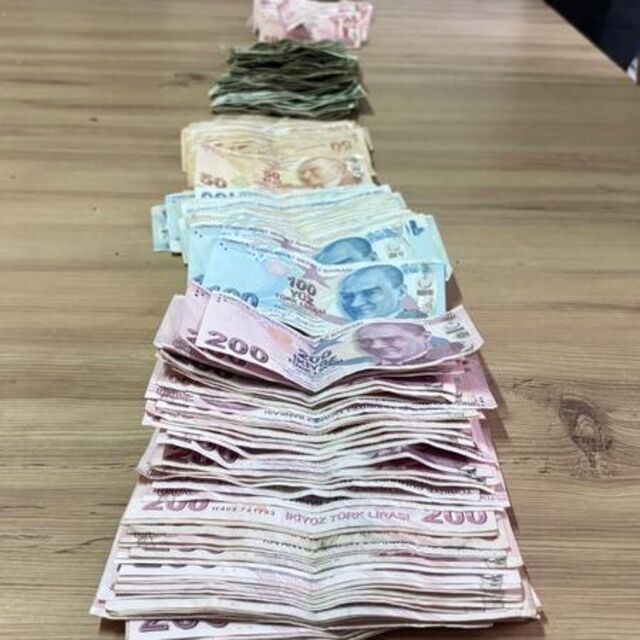 Dilencinin üzerinden 25 bin 190 lira çıktı