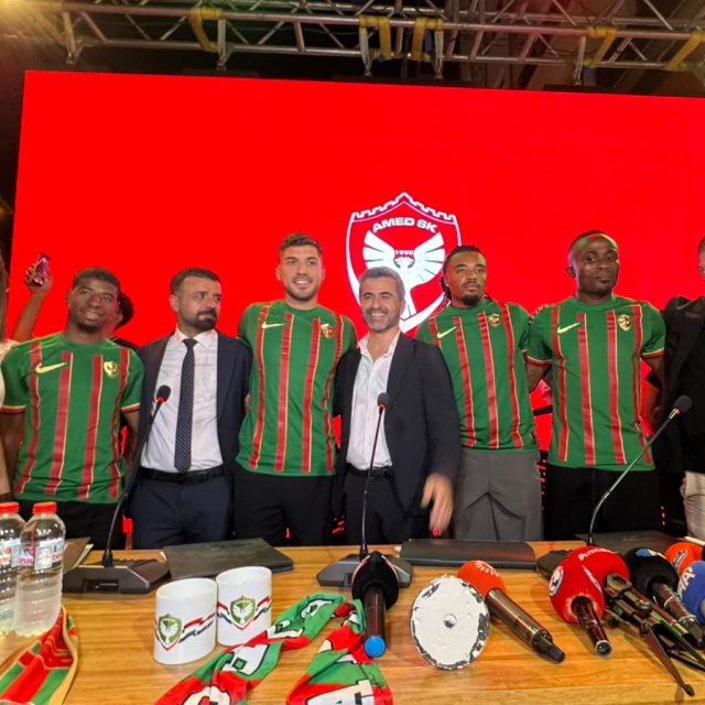 Amedspor'dan toplu imza töreni!