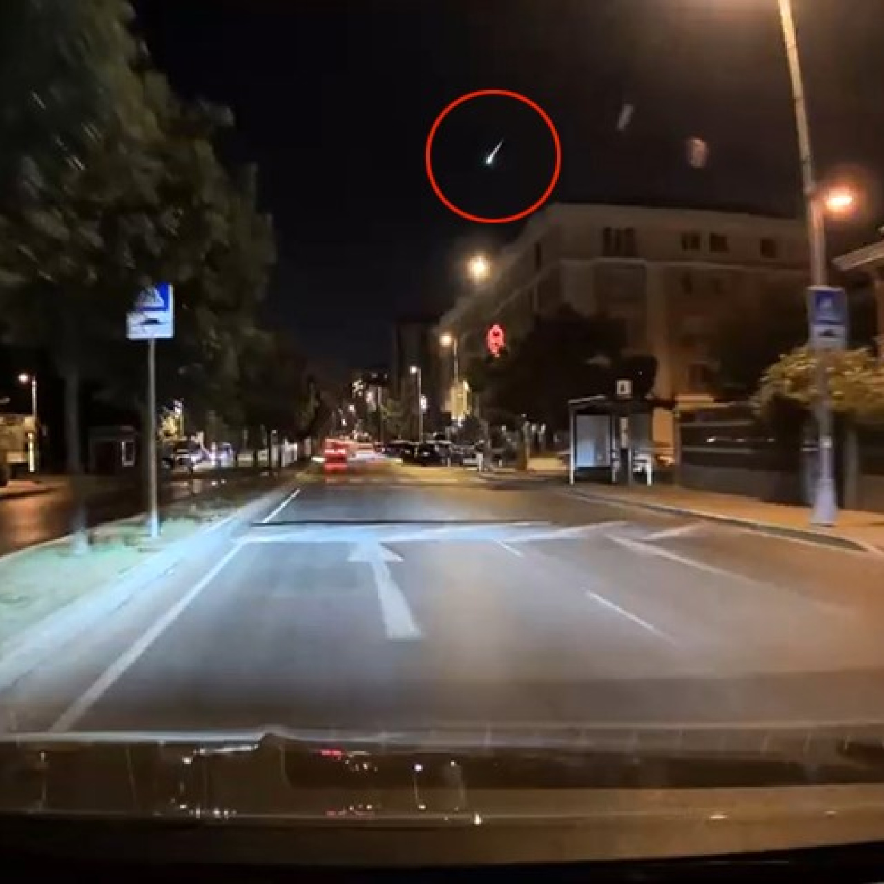 Büyükçekmece semalarında göktaşı düştü
