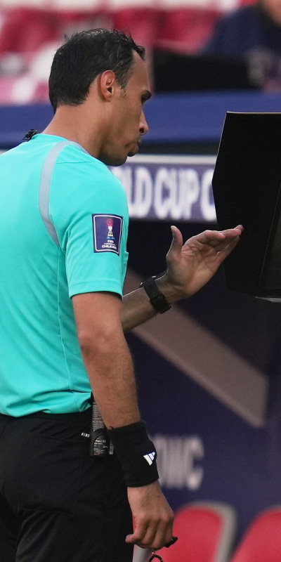 UEFA, "Clear Line"ı kullanıma sundu!