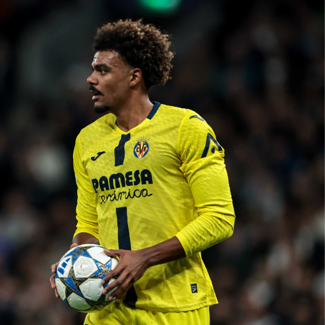 Galatasaray'dan savunmaya Renato Veiga hamlesi!