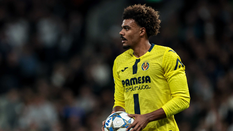Galatasaray'dan savunmaya Renato Veiga hamlesi!