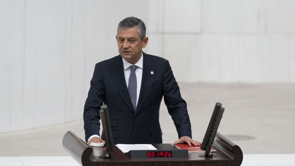 Özgür Özel'e destek mesajı