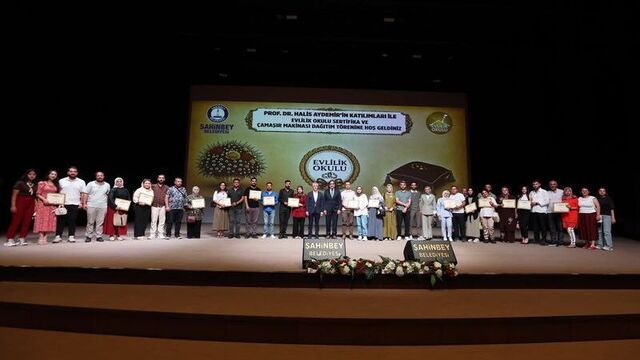 951 çift "Evlilik Okulu"ndaki eğitimini tamamladı