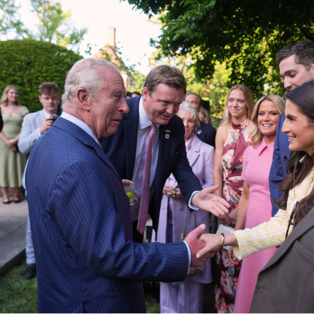 İngiltere'de bir radyo yanlışlıkla Kral Charles'ı öldürdü