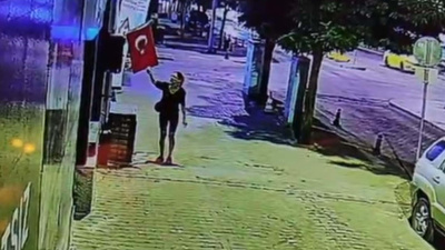 Türk bayrağına çirkin saldırı! Şüpheli yakalandı!