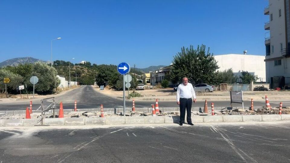 Kumluca'daki kontrolsüz kavşak kapatıldı