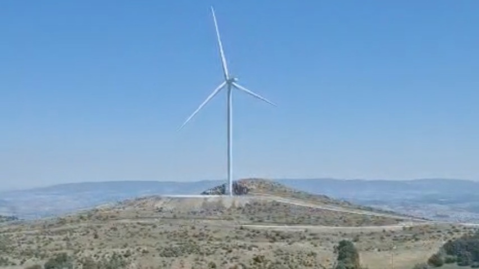 Çalık Renewables'ın Zatriq Projesi'nde ilk türbinler devreye alındı