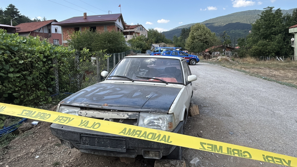 Arazi kavgasında baba ve oğlunu öldürdü!
