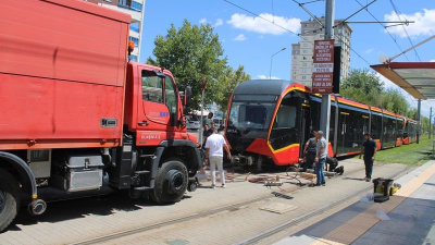 Tramvayın çarptığı genç kurtarılamadı