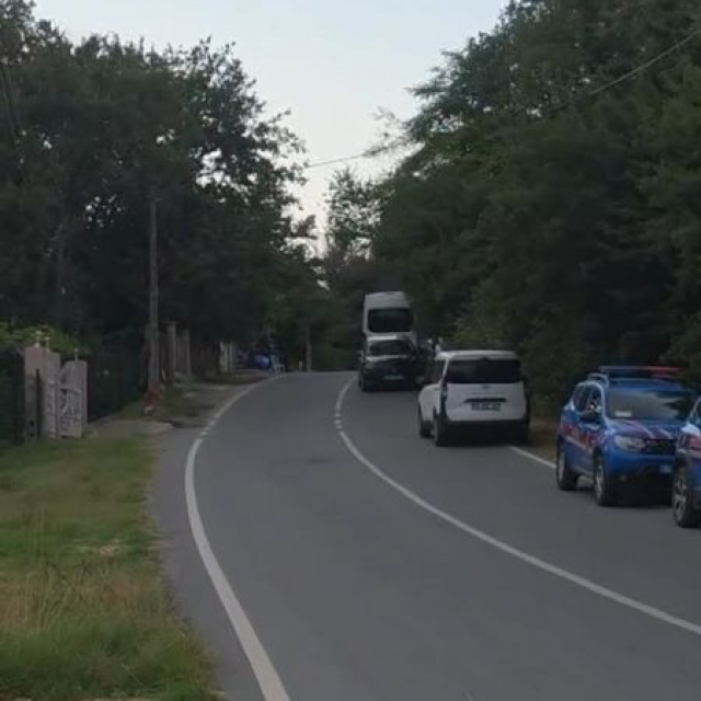 Çatalca'da silahlı saldırgan çevreye ateş açtı!