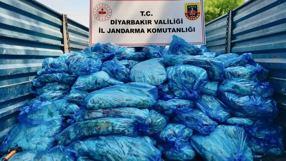 Diyarbakır'da 3 ton içyağı ele geçirildi