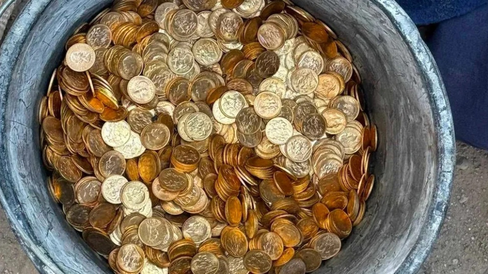 Duvarın içinden servet çıktı