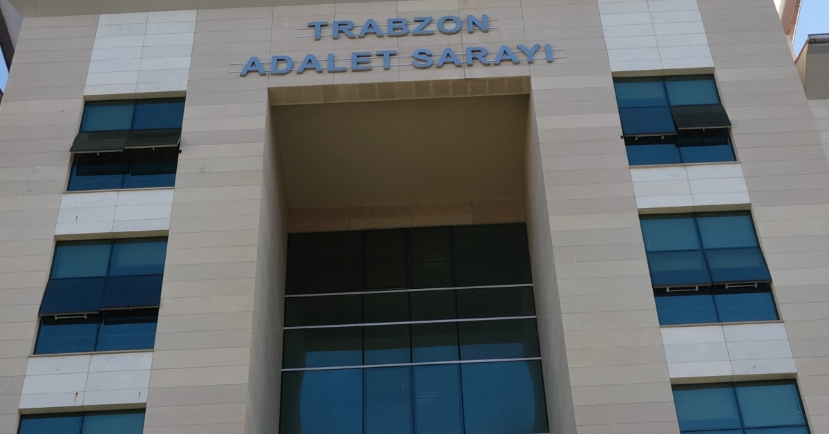 Son dakika: Fenerbahçe otobüsüne saldırı şüphesi ile gözaltına alınan 4 kişi adliyede! | Son dakika haberleri