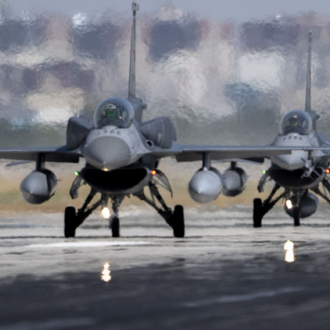 Letonya'da İHA alarmı: Müdahaleye Türk F-16'ları da katıldı