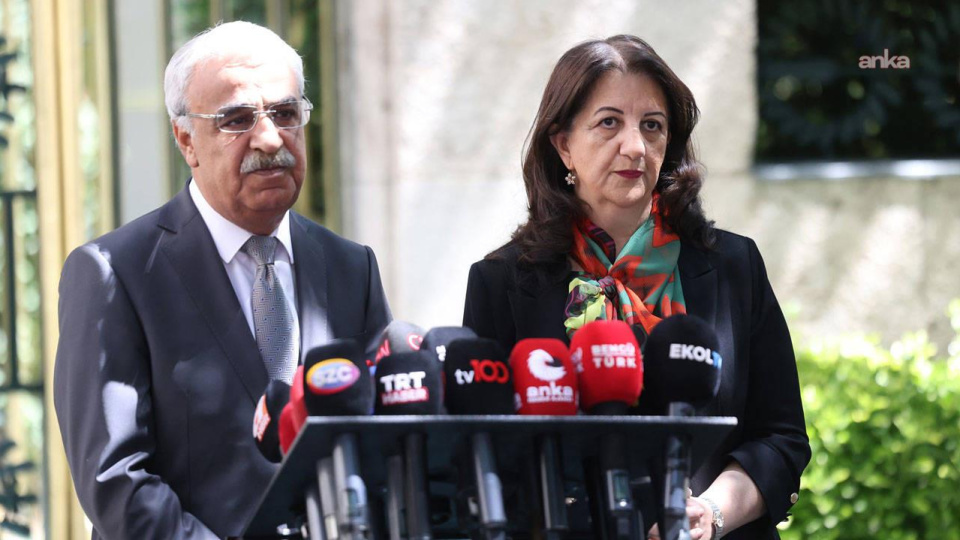 DEM heyetinden Demirtaş'a ziyaret