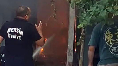 Tartıştığı ailesinin evini yaktı