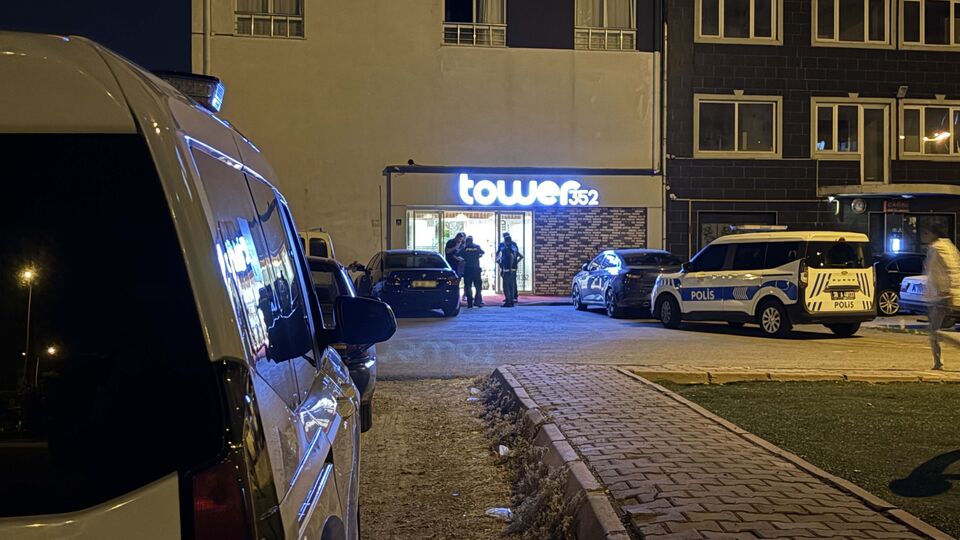 Kaldığı rezidansta ölü bulundu
