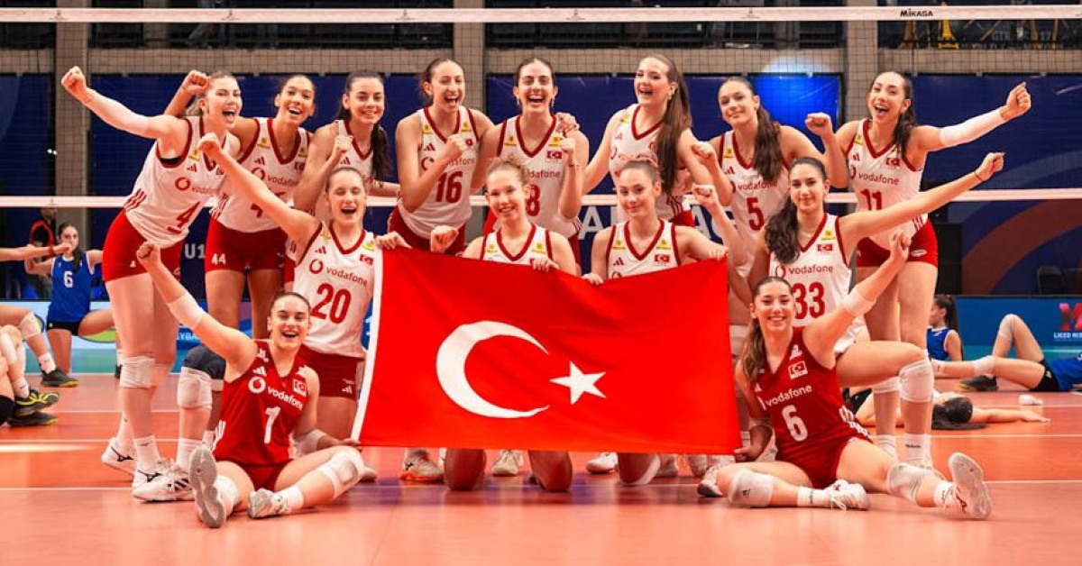 Genç Sultanlar, Dünya Şampiyonası'nda finalde!