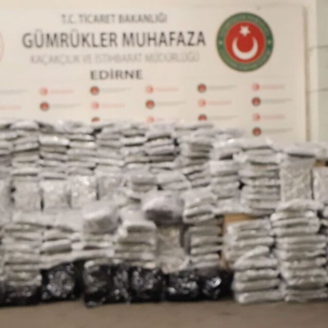 810 kilogram esrar ele geçirildi