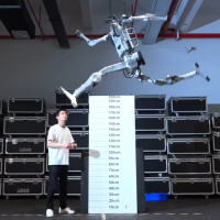 Unitree’den “Süpermen” robot!